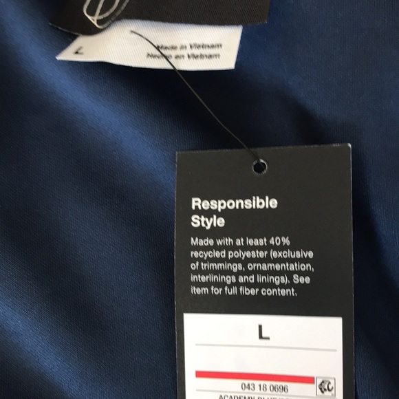 Mens large athletic suit - Picture 3 of 5